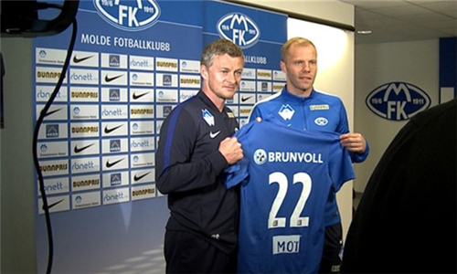 天空：抗议活动不断，苏超凯尔特人股东大会草草收场