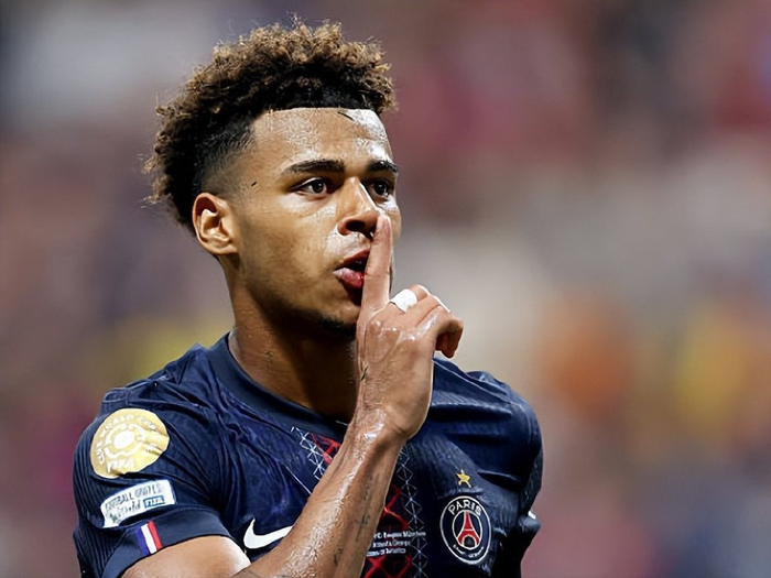 球队战术执行高效，连胜势头不减