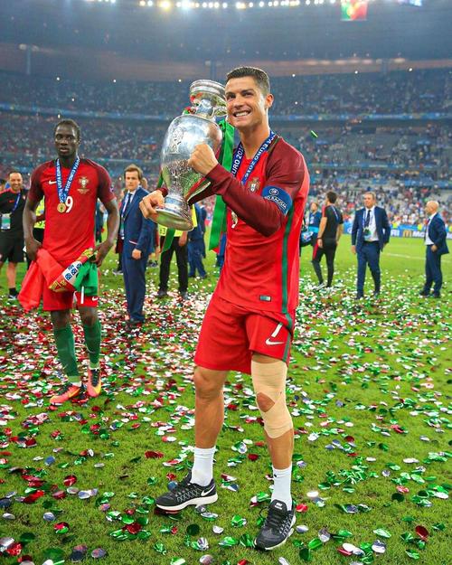 三连平，皇马自今年2月以来首次连续三场西甲不胜（皇马西甲三连平，今年2月以来首次三轮未取胜）