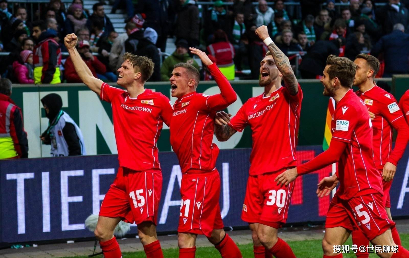 集体低迷！开拓者上半场13次失误&禁区得分14-36落后