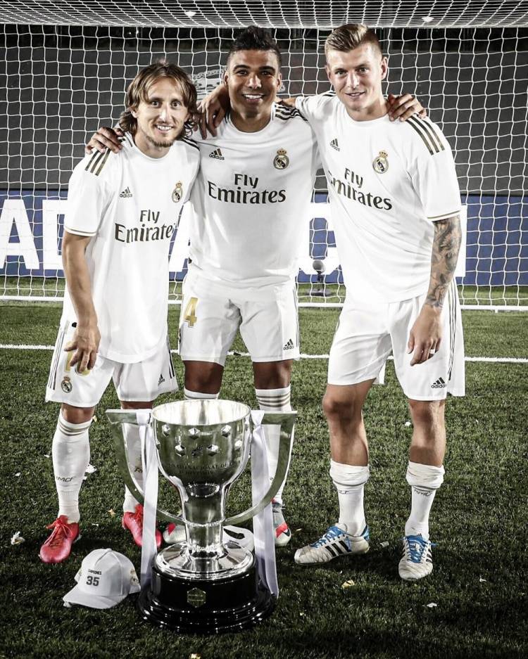 法尔克：巴萨确实对凯恩感兴趣，但很难承担其解约金+年薪