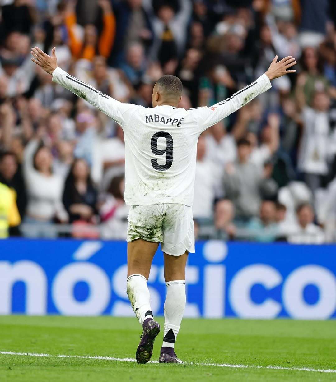 速度滑冰世界杯男子500米 薛智文以34秒64斩获第12名