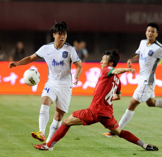 2025中超联赛各队排名折线图