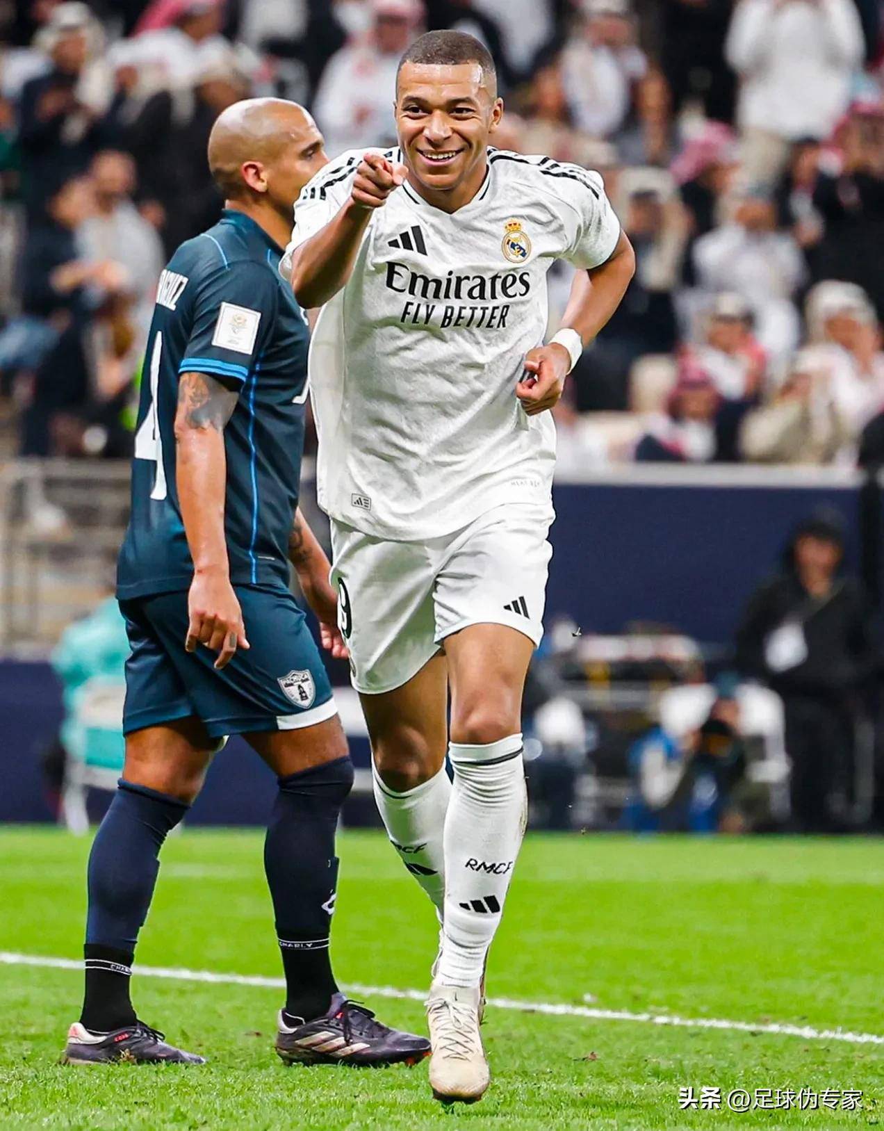 阿森纳和拜仁本赛季欧冠都没落后过，拜仁领先时长最长（欧冠本季阿森纳、拜仁均未落后，拜仁领先时间最长）