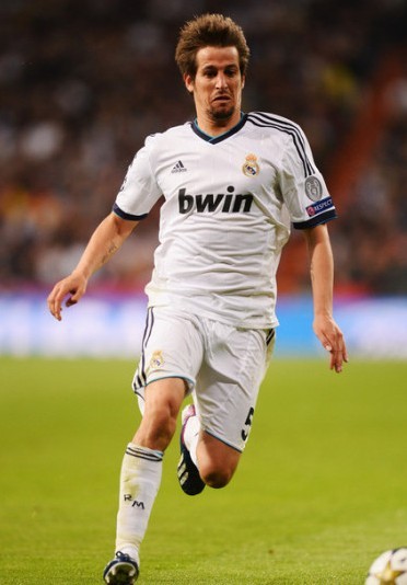 德媒：拜仁密切关注艾希霍恩，赫塔希望将解约金提高至2000万