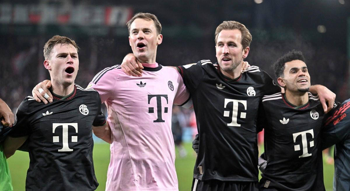 杜兰特篮下强打稳定胜局